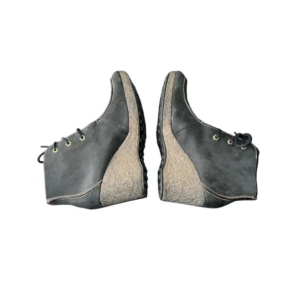 UEC TIMBERLAND Monogram Wallaby BLACK Wedge Genuine Suede Lace Up Booties SZ 8
